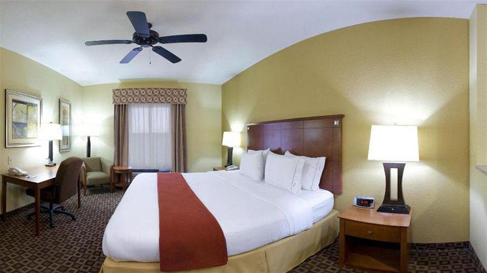Holiday Inn Express Mccomb By Ihg Kültér fotó