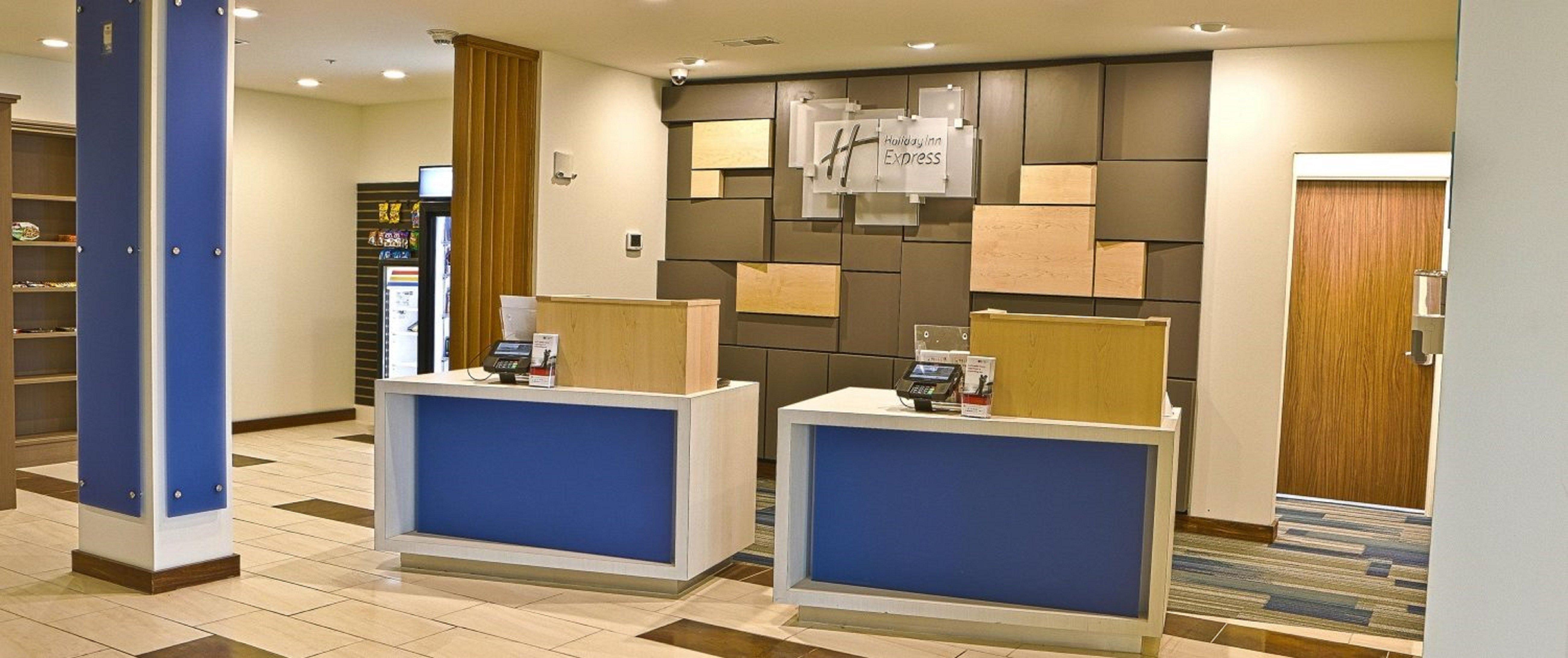Holiday Inn Express Mccomb By Ihg Kültér fotó