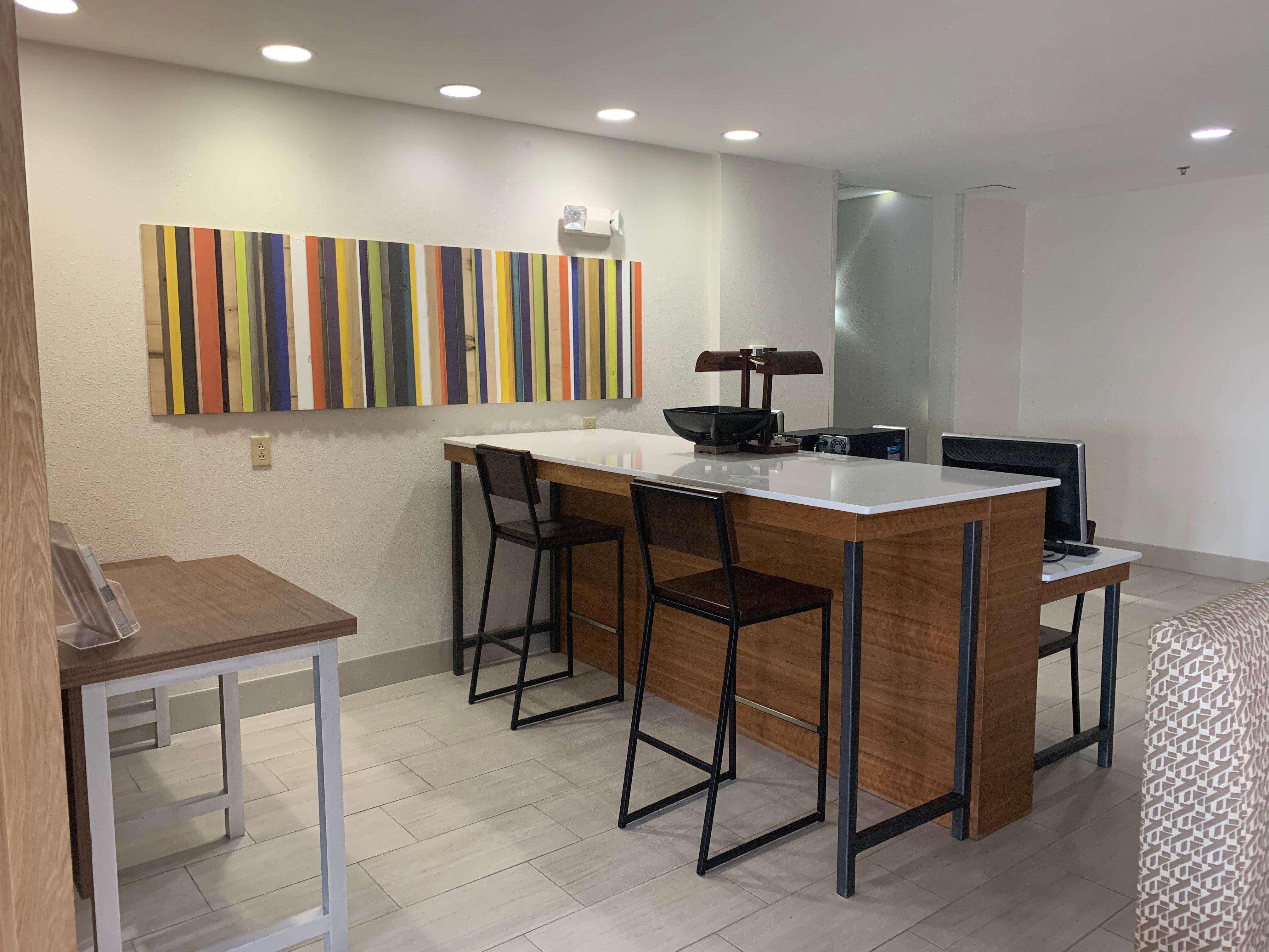 Holiday Inn Express Mccomb By Ihg Kültér fotó